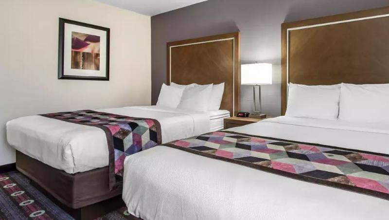 Holiday Inn Express & Suites Tulsa East - Catoosa By Ihg Buitenkant foto
